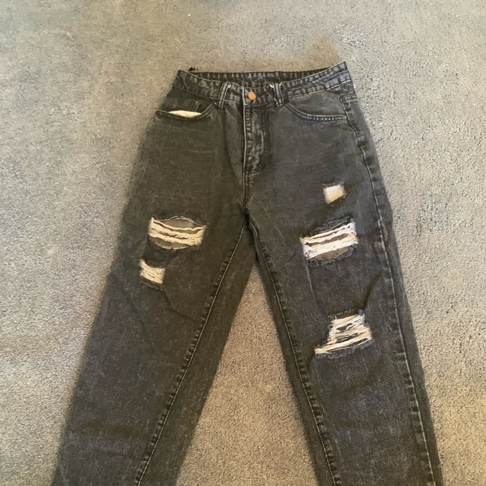 Black boyfriend ripped jeans
